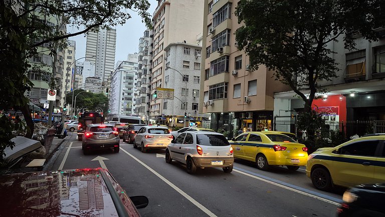 Estúdio 1 quadra da praia
