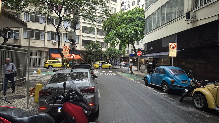 Conforto e privacidade a poucos metros do mar