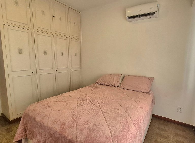 Próximo as praias de Ipanema e Copacabana