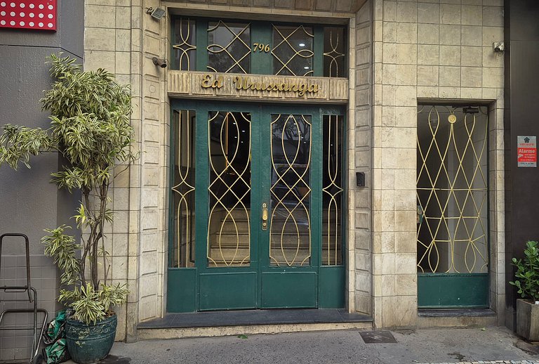 Estúdio moderno 2 quadras da praia