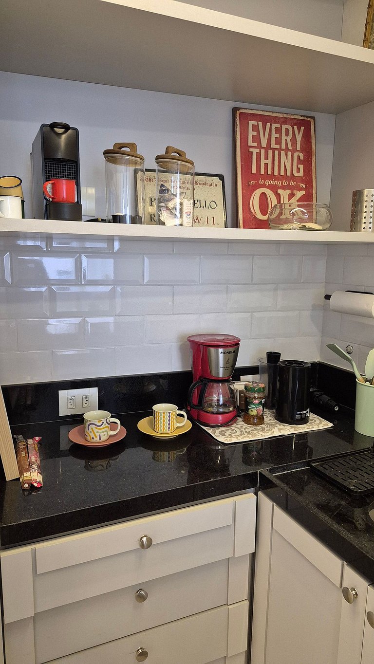 Dormitorio y sala de estar a 2 cuadras de la playa.