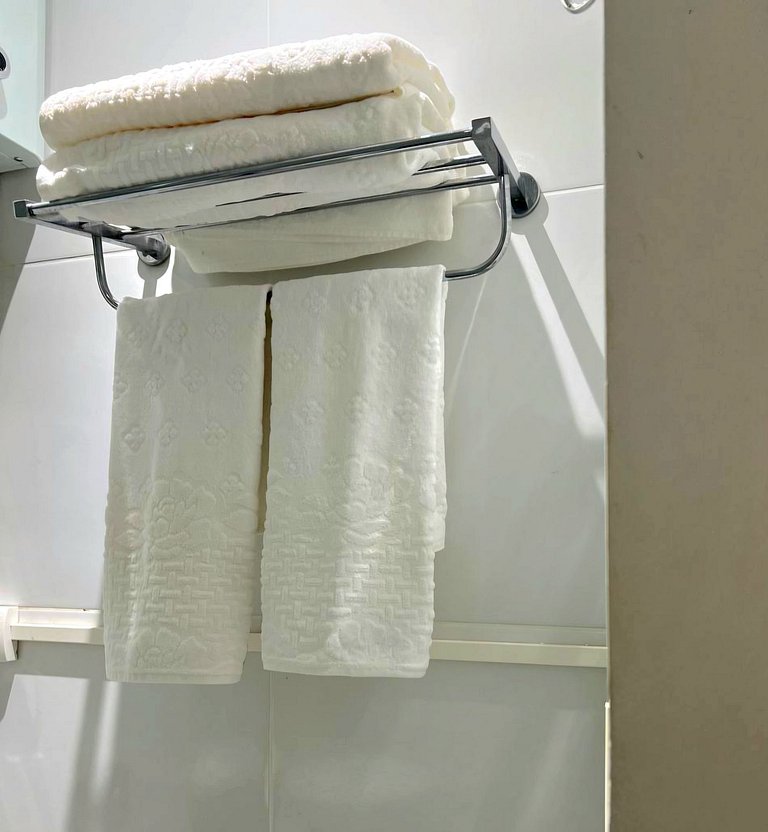 Moderno monoambiente a 2 cuadras de la playa.