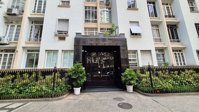 Copacabana Post 6, just one block from the beach