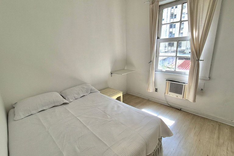 Copacabana posto 6 apenas 1 quadra da praia