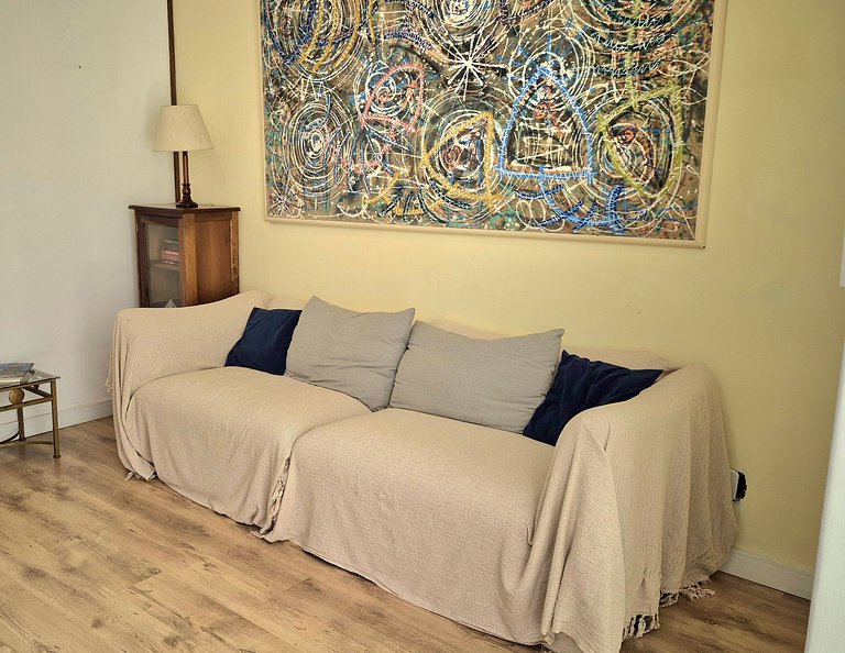 Copacabana posto 6 apenas 1 quadra da praia