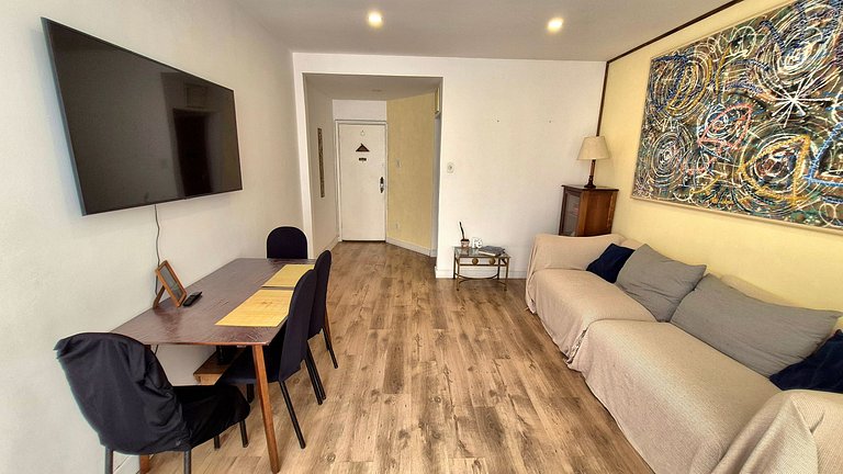 Copacabana posto 6 apenas 1 quadra da praia