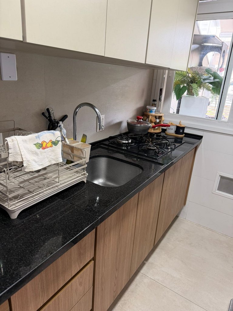 Duplex penthouse 1 block from the beach