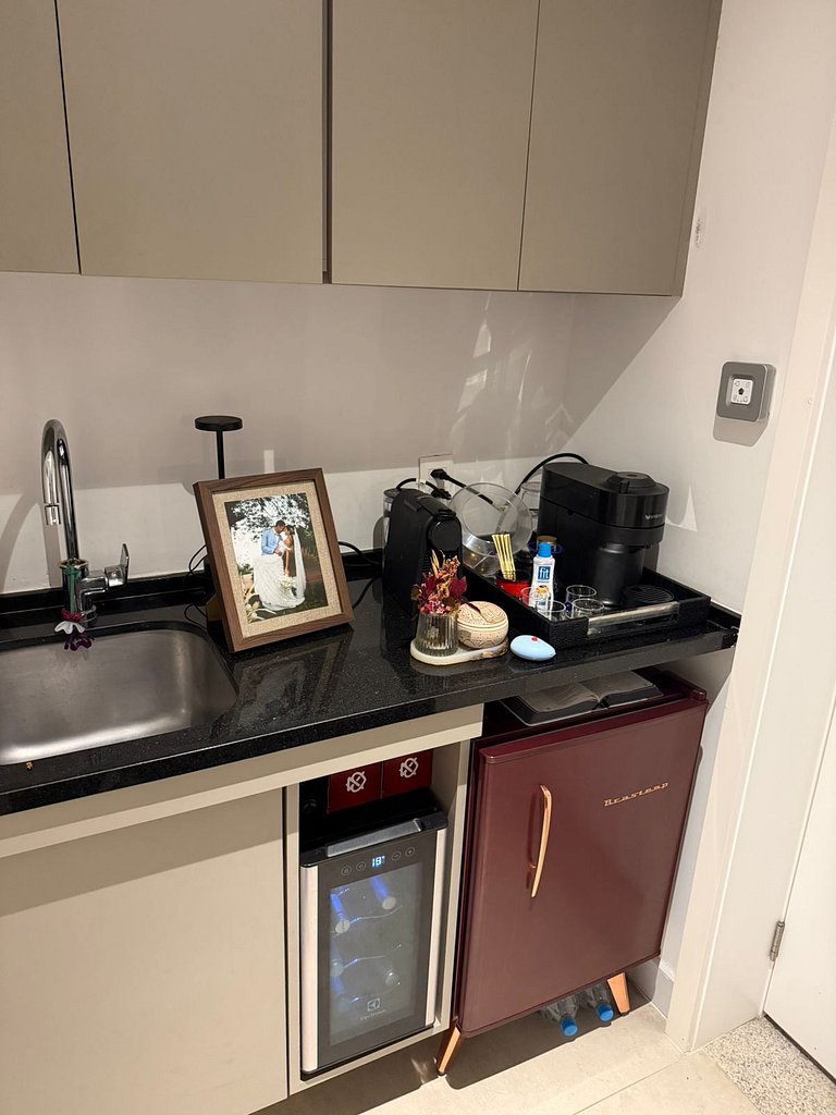 Duplex penthouse 1 block from the beach