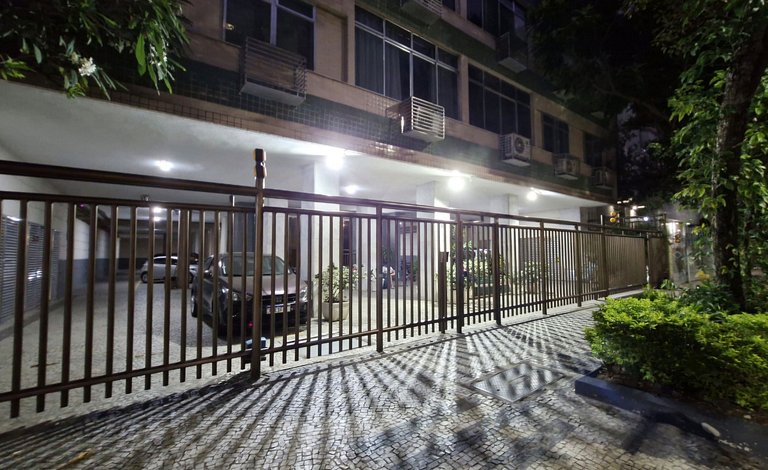 Conforto e privacidade no coracao de Ipanema