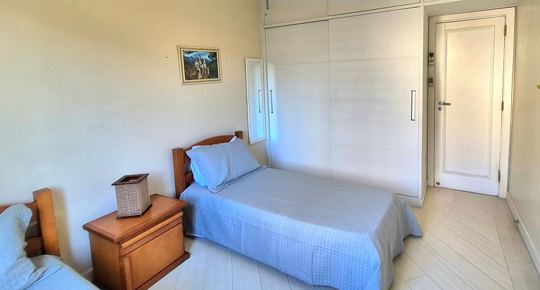 Ipanema best spot up to 5 people