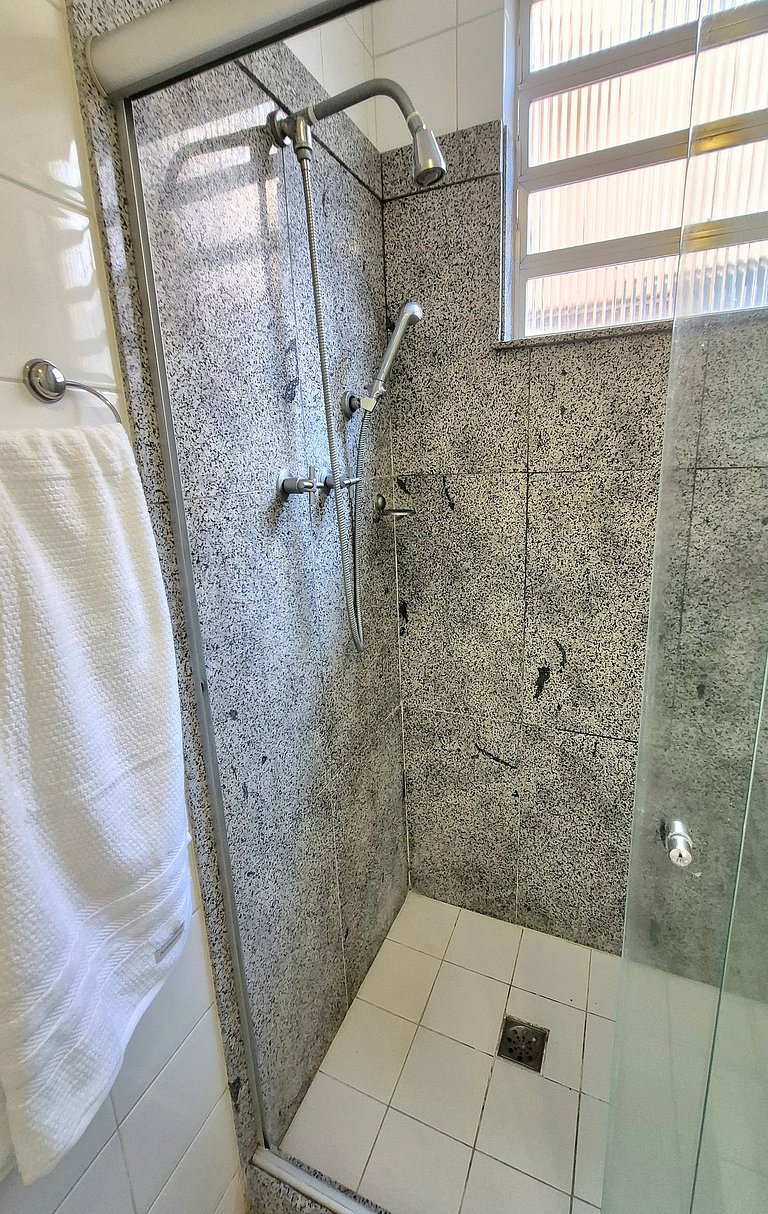 Ipanema best spot up to 5 people