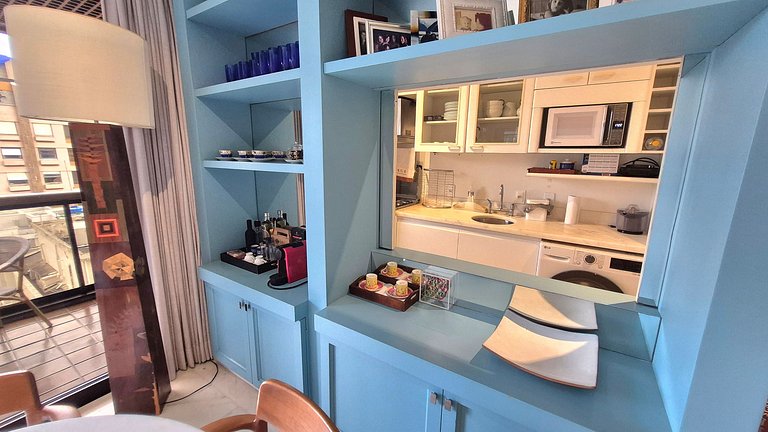 Ipanema a 1 cuadra de la playa con vista al mar.