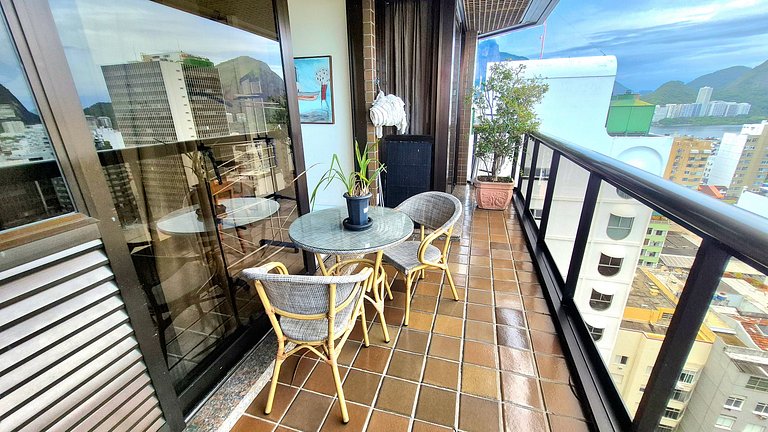 Ipanema 1 block from the beach with an ocean view