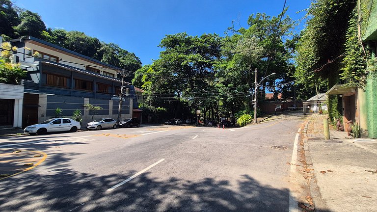 Departamento cercano a la PUC