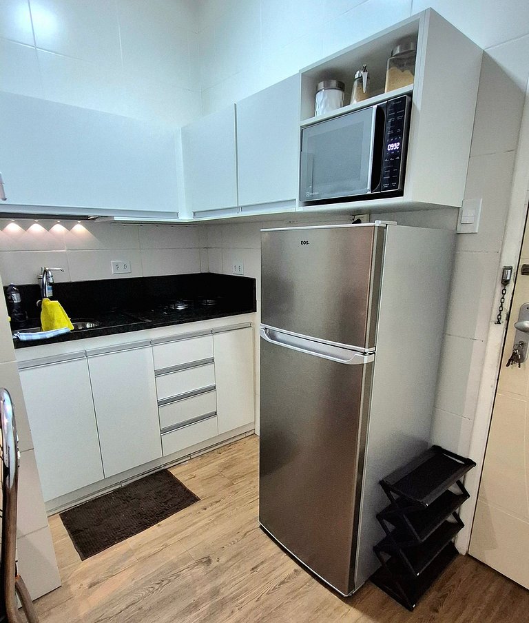 Cozy apartment only two blocks from the beach