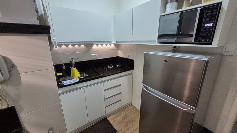 Cozy apartment only two blocks from the beach