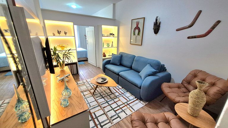 Cozy apartment only two blocks from the beach