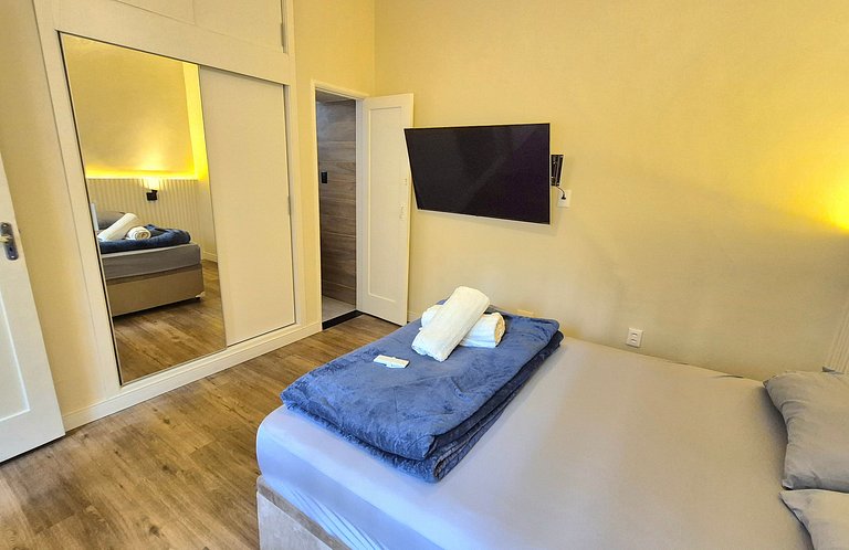 Quiet and private space close to metro station