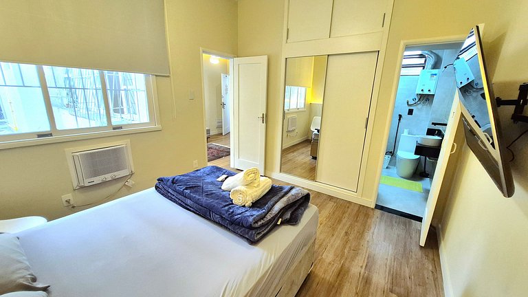 Quiet and private space close to metro station