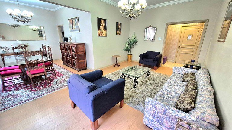 Apartamento de 2 quartos com garagem