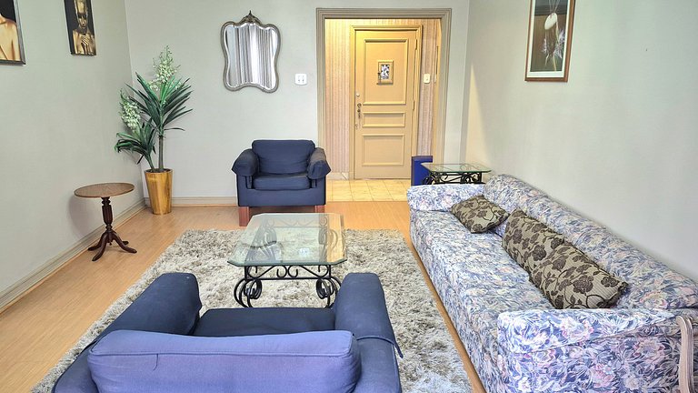 Apartamento de 2 quartos com garagem
