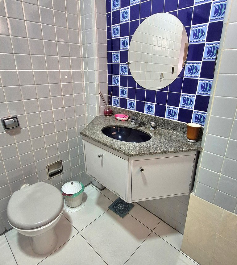 2 bedroom apartment with garage