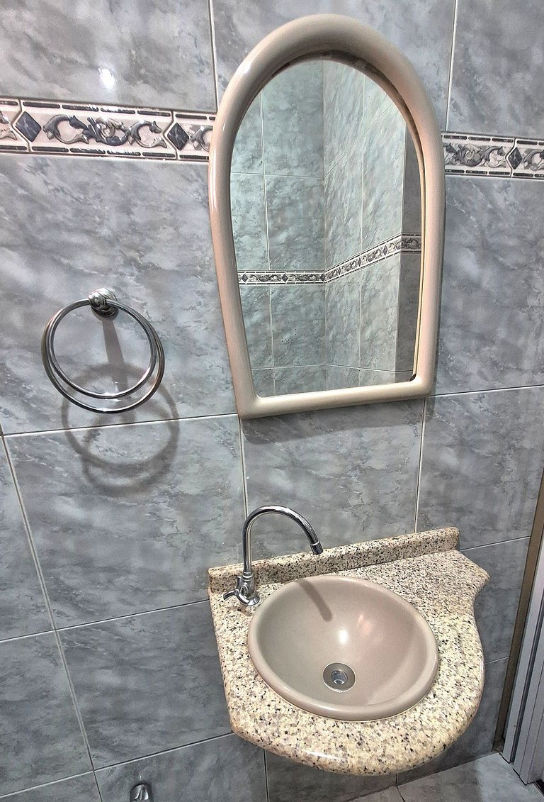 Apartamento de 2 habitaciones con garaje