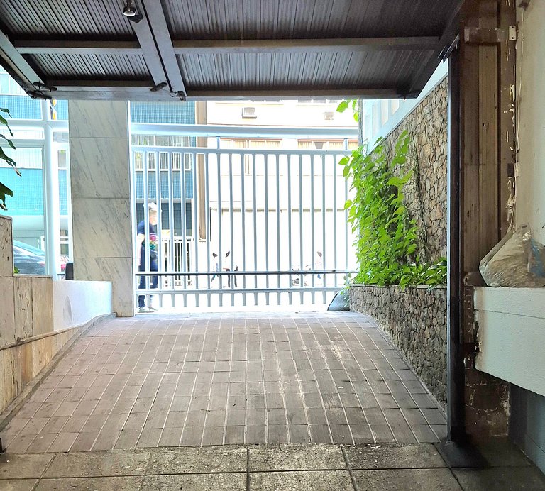 Apartamento de 2 quartos com garagem