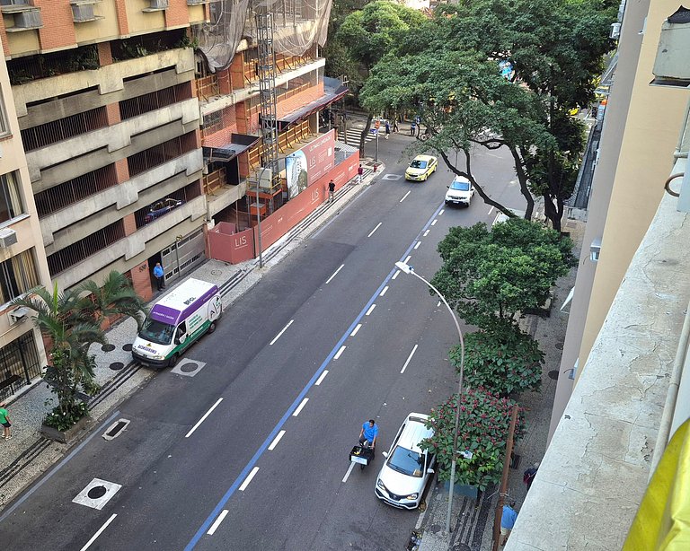 Apartamento de 2 quartos com garagem