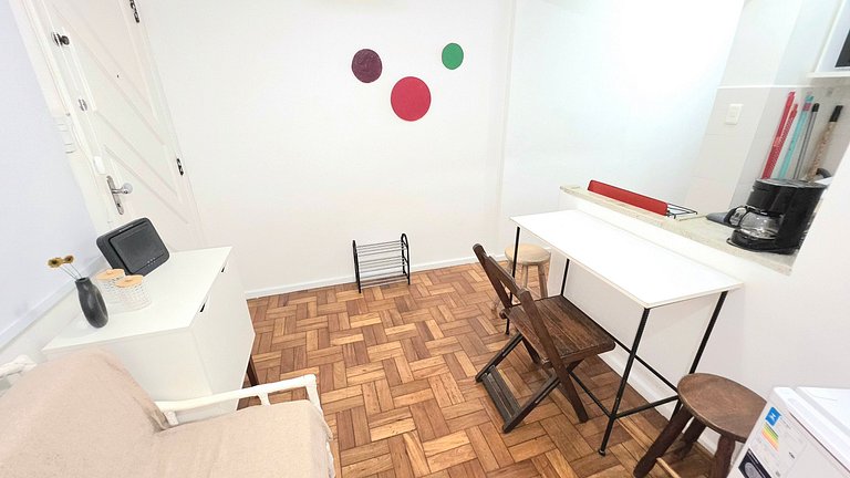 Quarto e sala novo em predio residencial