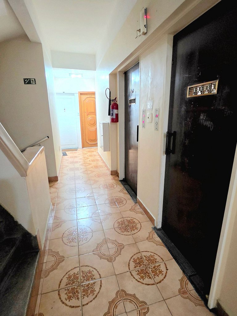 Copacabana 2 blocks from the beach C122B