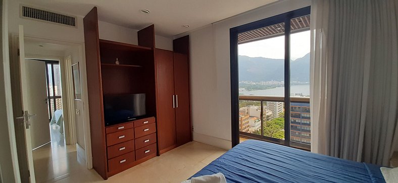 Luxurius Flat with gorgeous view of the ocean and also Chris
